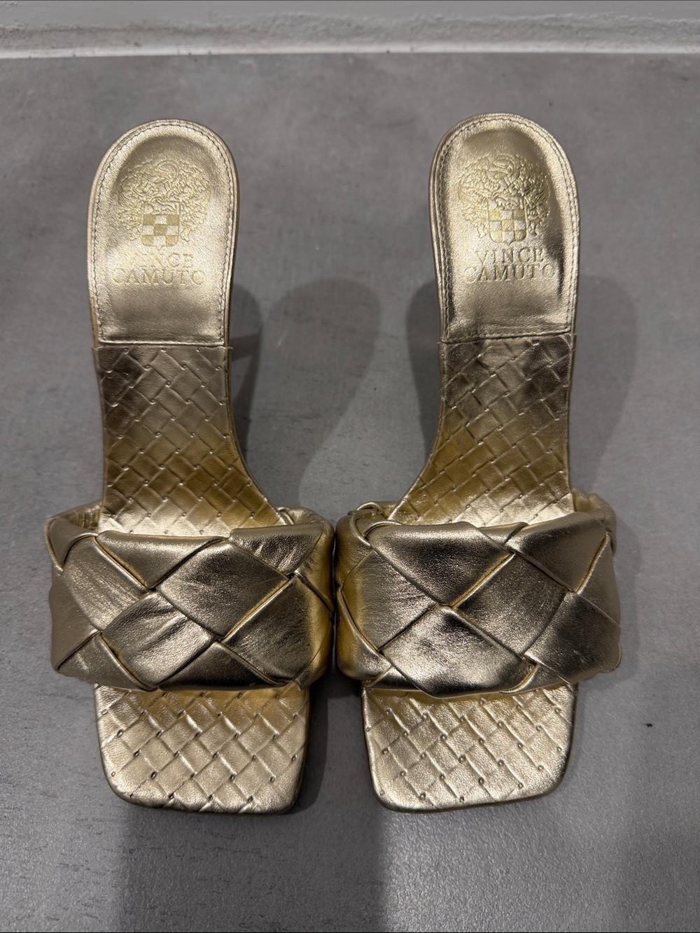Vince Camuto Gold Metallic Woven Mule Heels Size 9